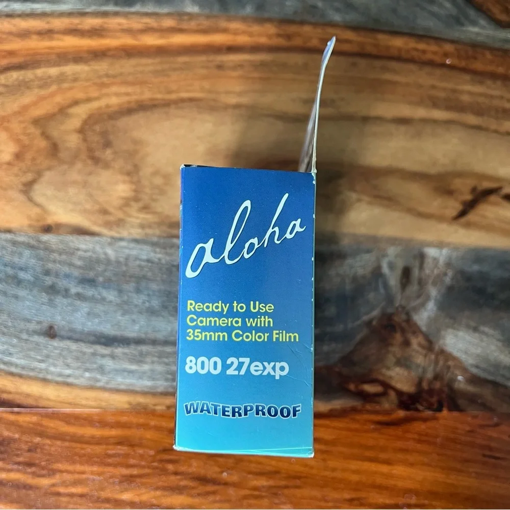 New In Box 35mm Underwater Disposable Waterproof Camera Aloha Brand 800 26 exp